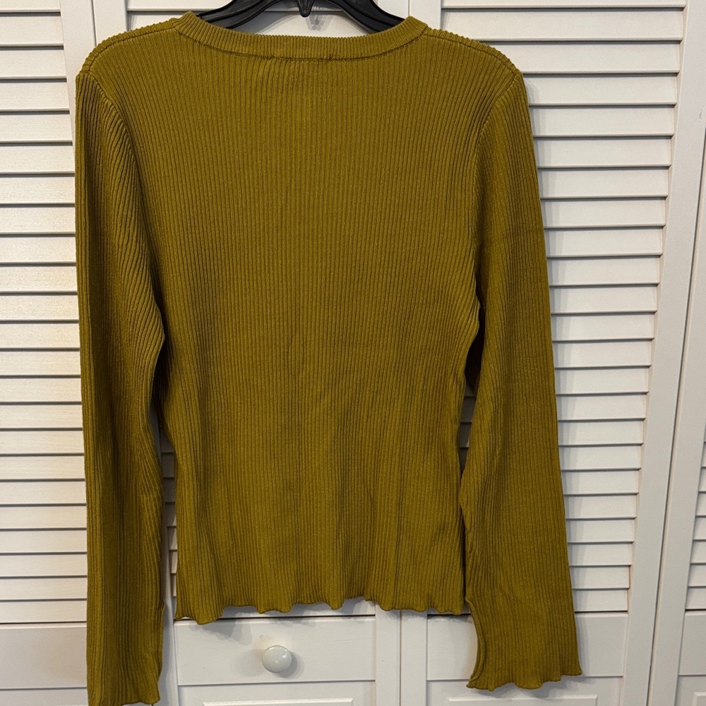 Chartreuse Button-Front Ribbed Long Sleeve Top - Picture 6 of 6